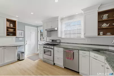 146 Brunswick Avenue, West Hartford, CT 06107 - Photo 12