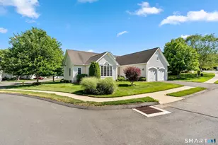 31 Gooseberry Dr, Suffield, CT 06078 - Photo 2