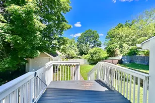 416 Lighthouse Rd, New Haven, CT 06512 - Photo 20