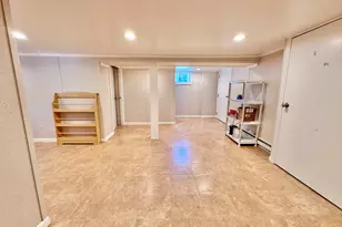 416 Lighthouse Rd, New Haven, CT 06512 - Photo 18