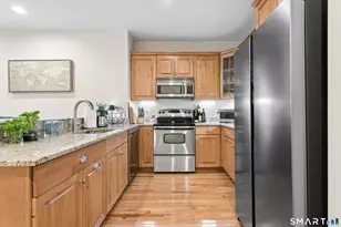 71b Osborne Ave, Norwalk, CT 06855 - Photo 6