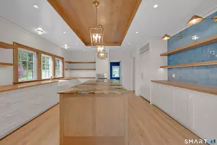 158 W Quasset Rd, Woodstock Valley, CT 06281 - Photo 2