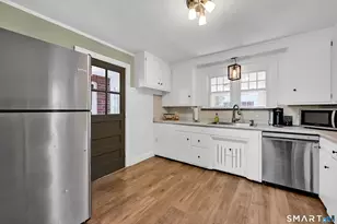 74 Johnson St, Middletown, CT 06457 - Photo 10