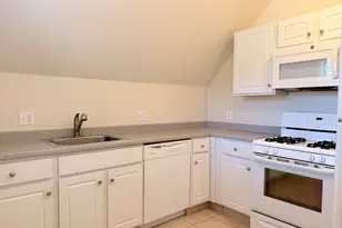 118 Montoya Dr, Branford, CT 06405 - Photo 6