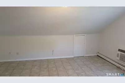 657 Naugatuck Avenue #2nd floor, Milford, CT 06461 - Photo 10