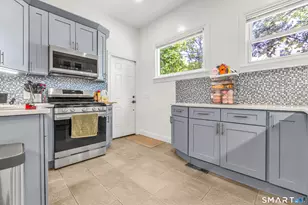 19 Lester St, Ansonia, CT 06401 - Photo 10