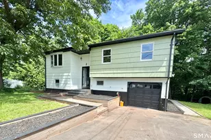 2 Heather Rd, Hamden, CT 06518 - Photo 2