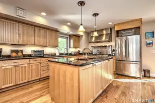 32 Grant St, Milford, CT 06460 - Photo 14