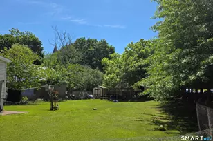 28 Pine St, Meriden, CT 06451 - Photo 4