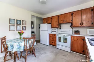 66 Isaiah Smith Ln, Morris, CT 06763 - Photo 4