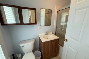 133 Eastern Dr, Middletown, CT 06457 - Photo 12