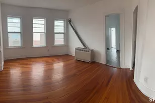 160 Main St, Bridgeport, CT 06604 - Photo 2
