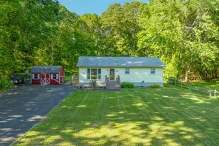 23 Ash Dr, Ledyard, CT 06335 - Photo 2