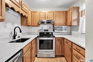 40 Senior Dr, Monroe, CT 06468 - Photo 8