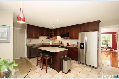 19 Legendary Road, East Lyme, CT 06333 - Photo 10