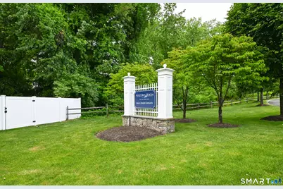 1011 Brookside Court #1011, Newtown, CT 06470 - Photo 38