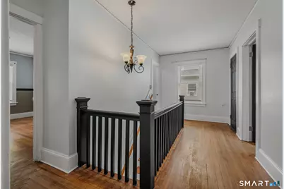 891 Bank Street, New London, CT 06320 - Photo 10