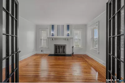 891 Bank Street, New London, CT 06320 - Photo 2