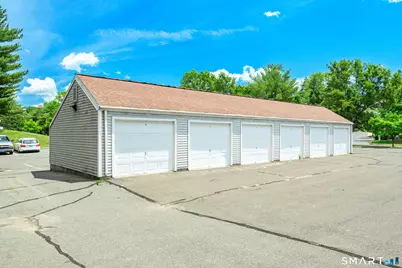 29 Crossroads Lane #29, Glastonbury, CT 06033 - Photo 4