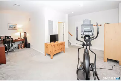 6 Lawrence Avenue #6, Danbury, CT 06810 - Photo 26