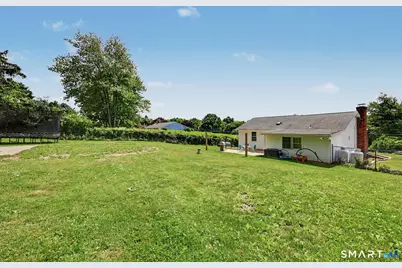 13 Fox Hollow Road, New Fairfield, CT 06812 - Photo 6