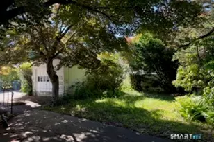 165 Overland Ave, Bridgeport, CT 06606 - Photo 2