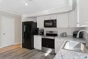 86 Hitchcock Dr, Meriden, CT 06450 - Photo 12