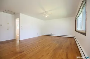 64 Rogers Ln, Enfield, CT 06082 - Photo 4