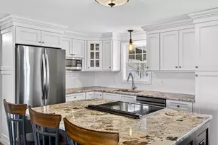 13A Cove St, Old Saybrook, CT 06475 - Photo 8