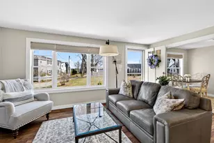 13A Cove St, Old Saybrook, CT 06475 - Photo 4