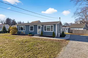 13A Cove St, Old Saybrook, CT 06475 - Photo 32