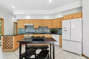 141 Canoe Brook Rd, Trumbull, CT 06611 - Photo 14