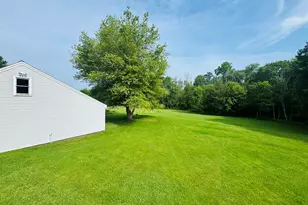 504 Kate Downing Rd, Plainfield, CT 06374 - Photo 16