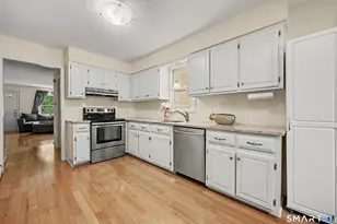 106 Brittin Ave, Bridgeport, CT 06605 - Photo 6