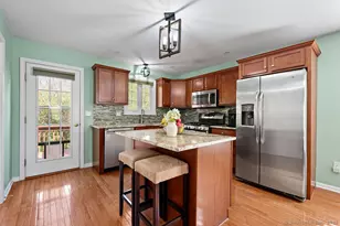 6 Elizabeth Ln, Vernon, CT 06066 - Photo 4