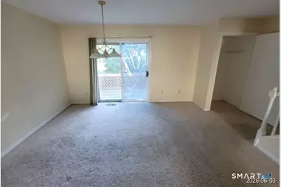 28 Commodore Commons #28, Derby, CT 06418 - Photo 12