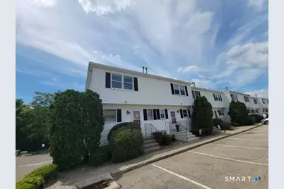 28 Commodore Commons #28, Derby, CT 06418 - Photo 2