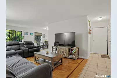 31 Teresa Place #31, Bridgeport, CT 06606 - Photo 8