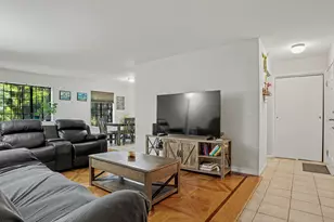 31 Teresa Pl, Bridgeport, CT 06606 - Photo 8