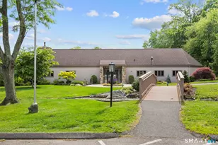44 Buckskin Ln, Stratford, CT 06614 - Photo 32