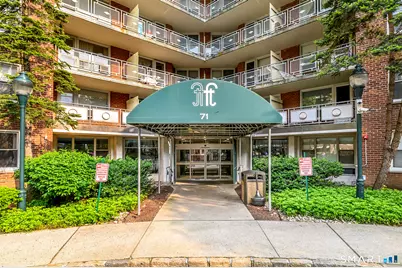 71 Strawberry Hill Avenue #519, Stamford, CT 06902 - Photo 2