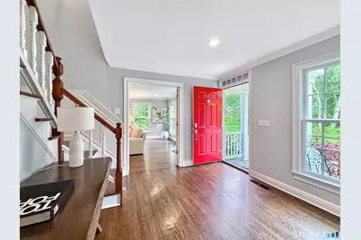 17 Danforth Drive, New Canaan, CT 06840 - Photo 4