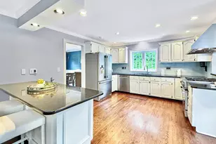 17 Danforth Dr, New Canaan, CT 06840 - Photo 8