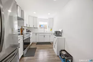 17 Inverness Ln, Middletown, CT 06457 - Photo 6