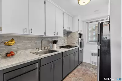 91 Strawberry Hill Avenue #927, Stamford, CT 06902 - Photo 6