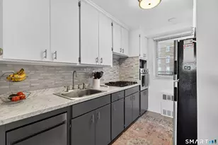 91 Strawberry Hill Ave, Stamford, CT 06902 - Photo 6