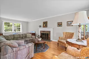 67 Laurel Wood Dr, Shelton, CT 06484 - Photo 4