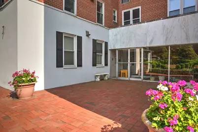 7 Fourth Street #5F, Stamford, CT 06905 - Photo 4