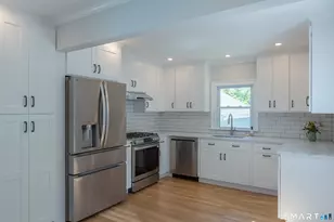 21 Bertrose Ave, Milford, CT 06460 - Photo 10