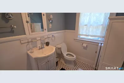 1885 Chapel Street, New Haven, CT 06515 - Photo 18